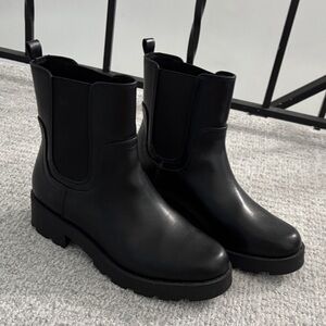 Old Navy Black Slip On Booties 7M